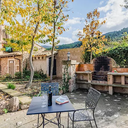 Villa Llobera Abaix *